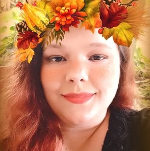 Meet your Posher, Nikole